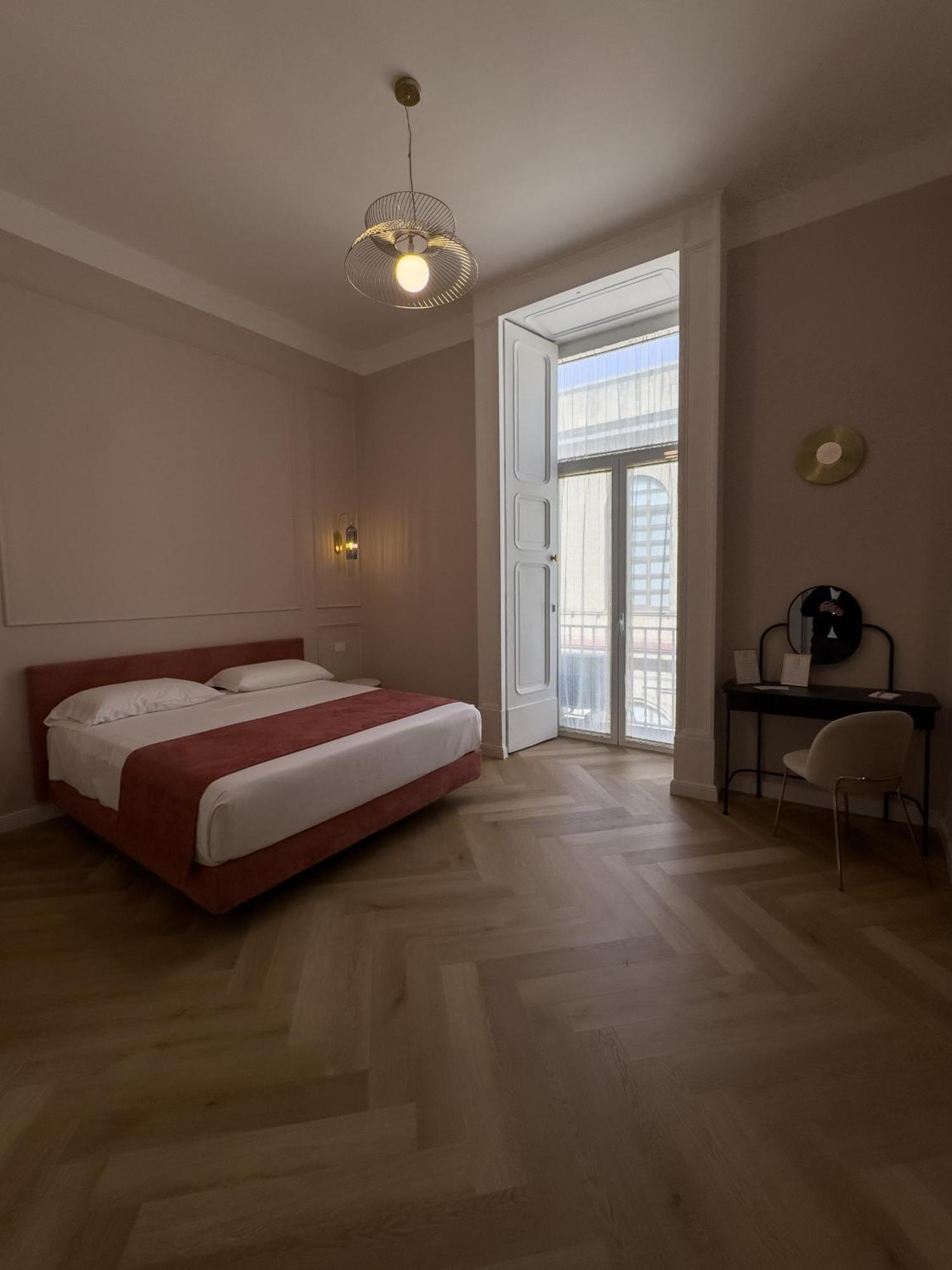 Boutique Luxury * Napoli